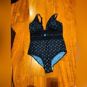 SWIMSALT  woman swimming one piece